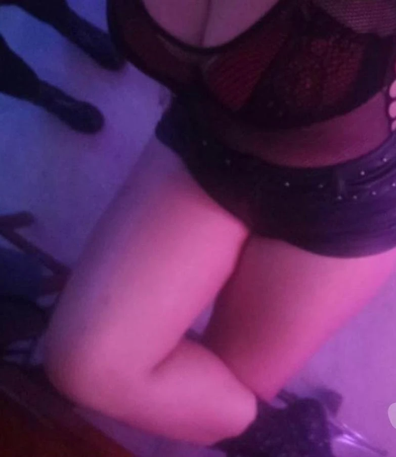 REAL BUSTY 38DD Cassandra in ALDERSHOT ! CALL ME ! PARTY! - Farnborough escort - Seductive Seekers