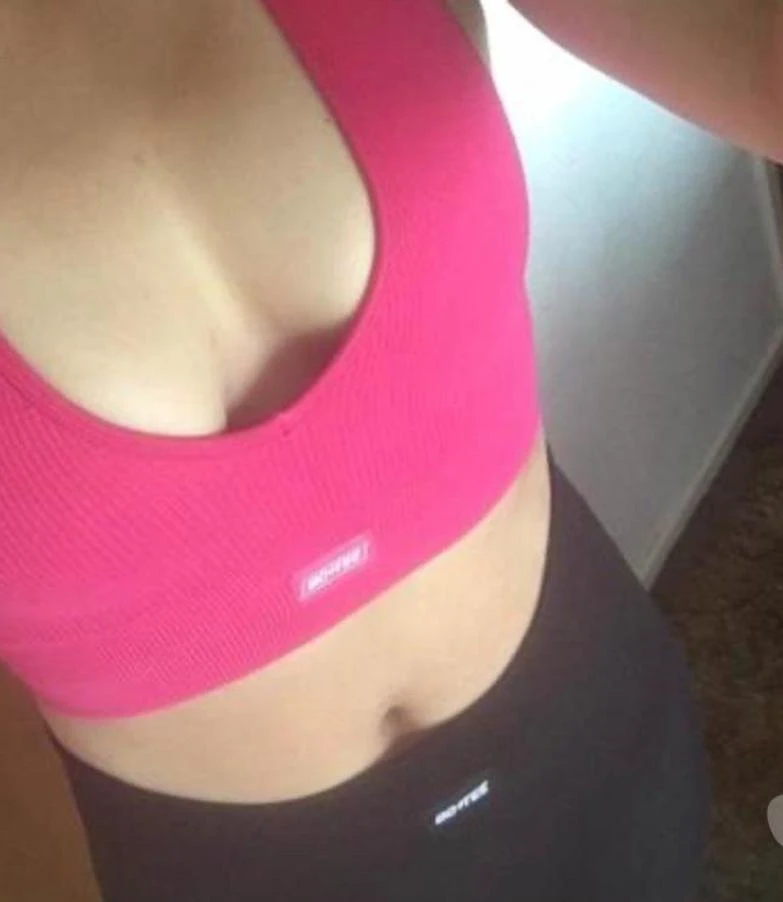 Horny hot wife shared. - Bracknell escort - Seductive Seekers