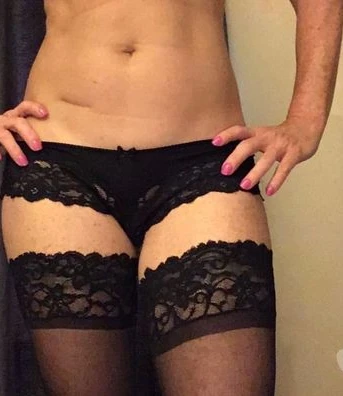 Mature, sexy , professional - Reigate escort - Seductive Seekers