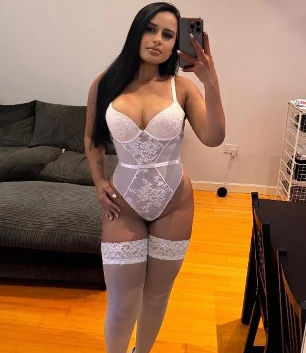 Carol 🤎 Latin Party Girl 🔥 100% Real - Yeadon escort - Seductive Seekers