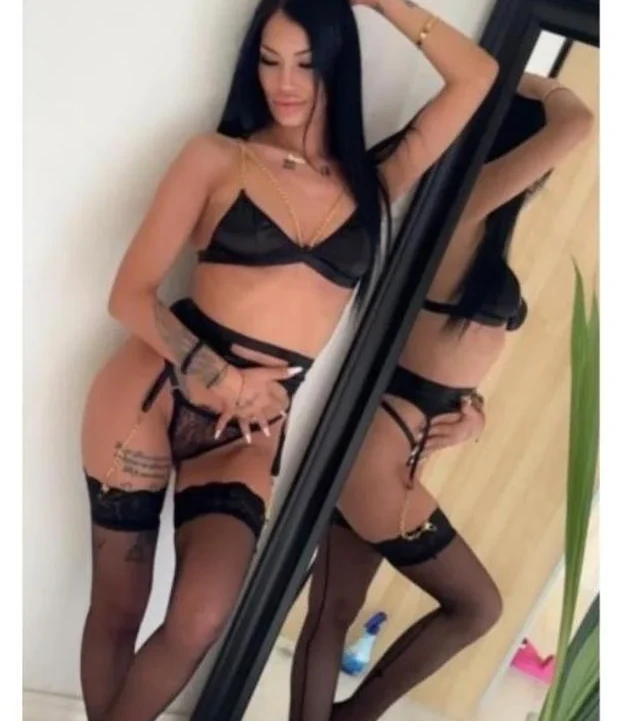 Amazing milf brunette spice milf - Bridlington escort - Seductive Seekers