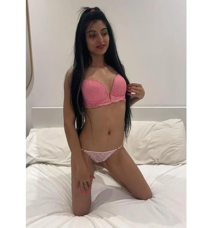 Hii I'm Roxy call me for partyy profile picture - Peckham escort - Seductive Seekers