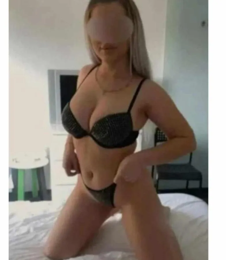 Anays new in town 🥳party time 🥳 profile picture - Wellingborough escort - Seductive Seekers