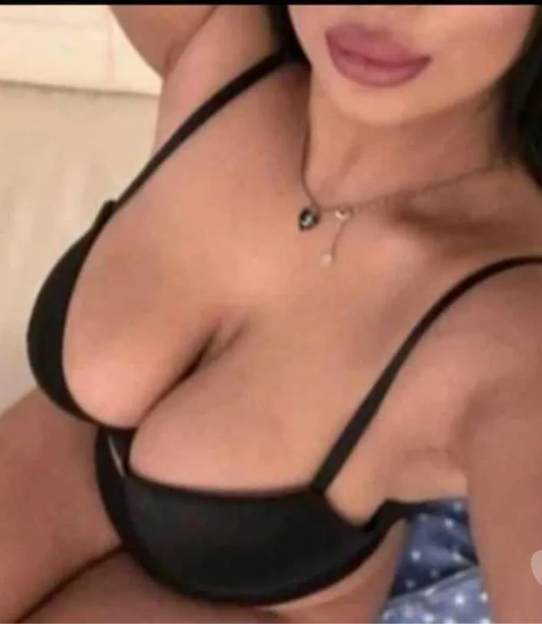 New in town tina 🥰 best service 😘😗party girl ❤️ profile picture - Welling escort - Seductive Seekers