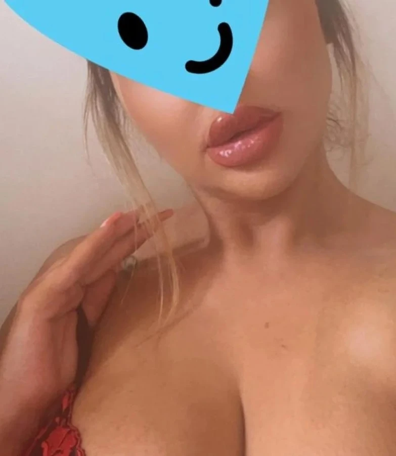 Thai Massage , Sexy Blonde , English , Big Boobs, Curvy profile picture - Redditch escort - Seductive Seekers