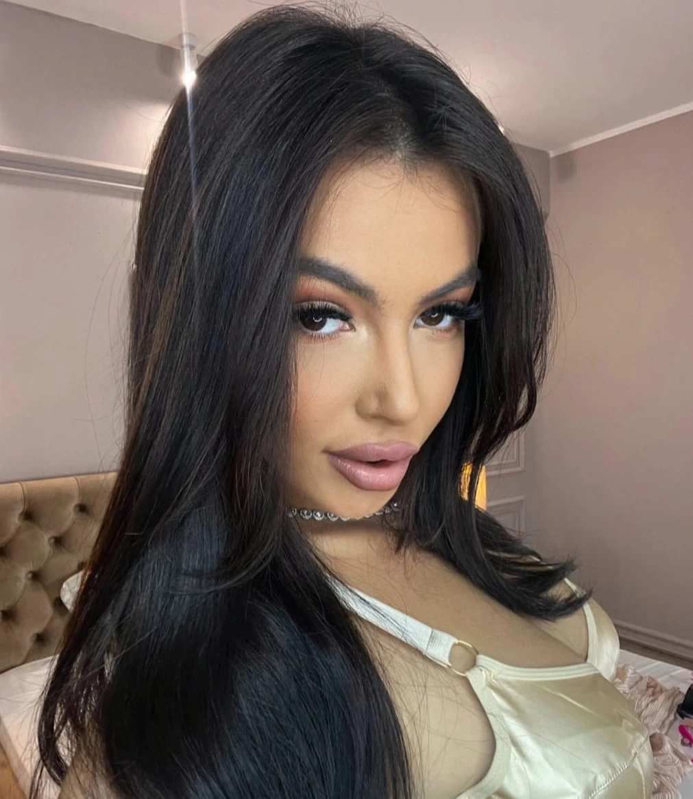 Party in town🥰😛🤩💕 profile picture - Sheffield escort - Seductive Seekers